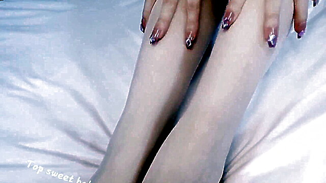 Hd hose feet, wife pantyhose pov sex, hose handjob, job video pov pantyhose, asian pantyhose masturbating