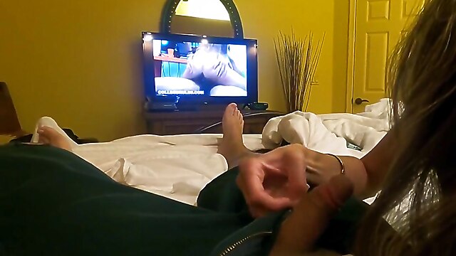 Handjob plug amateur milf, pov anal couple, culo butt plug, anal plug toy, plug anal pov