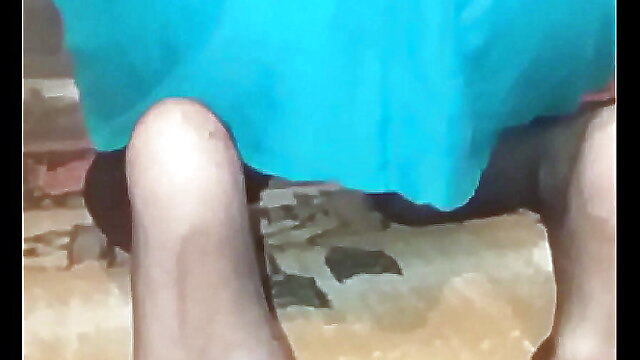 Türk porno ifşa, lesbian foot cleaning, turk olgun, turkish mom feet, mom and aunt stockings